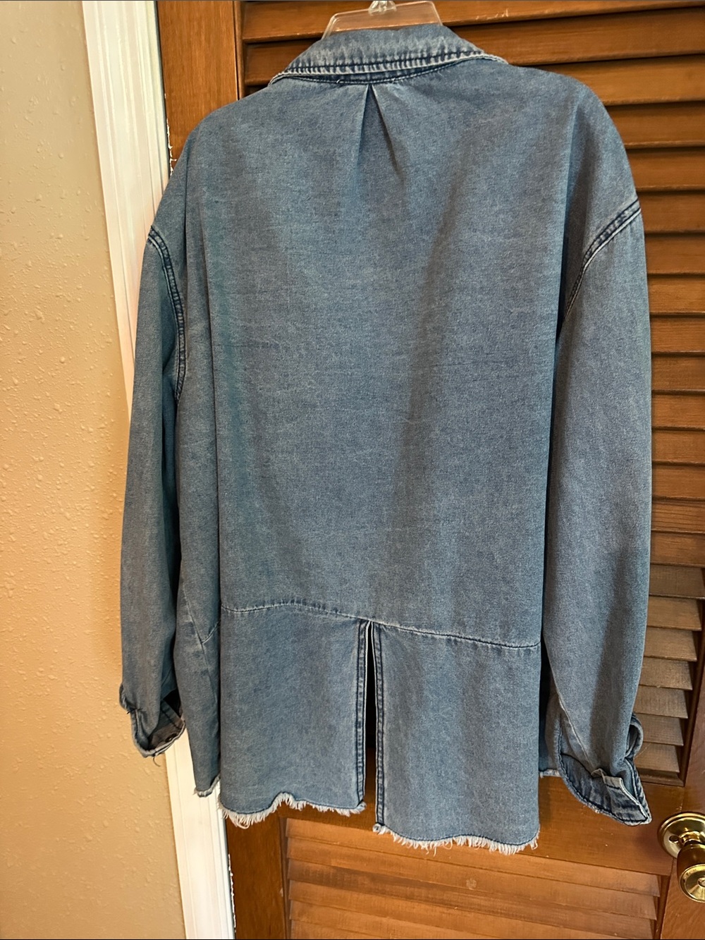 Lightweight Blue Denim Button-Up Shirt Jacket - Picture 4 of 7
